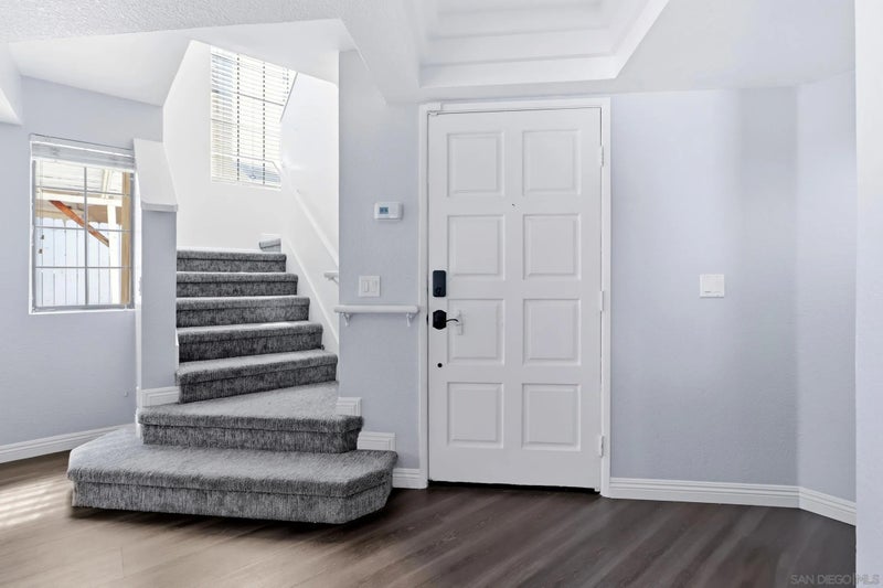 2174 Villa Sonoma Gln