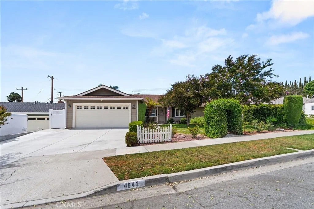 4541 Boeing Avenue