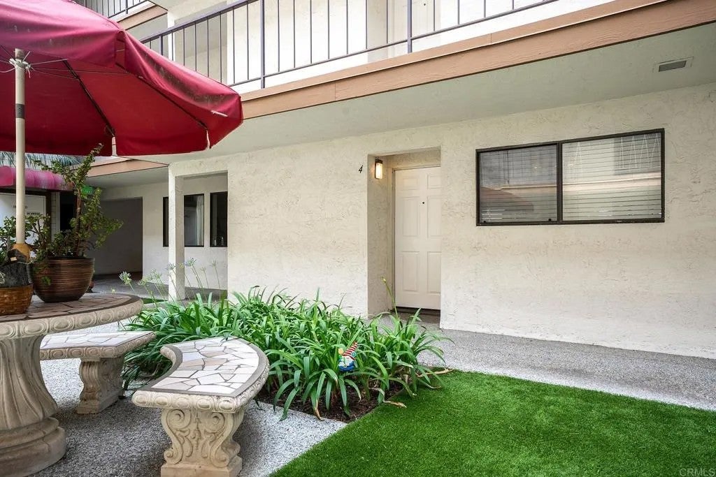 166 Third Ave 4