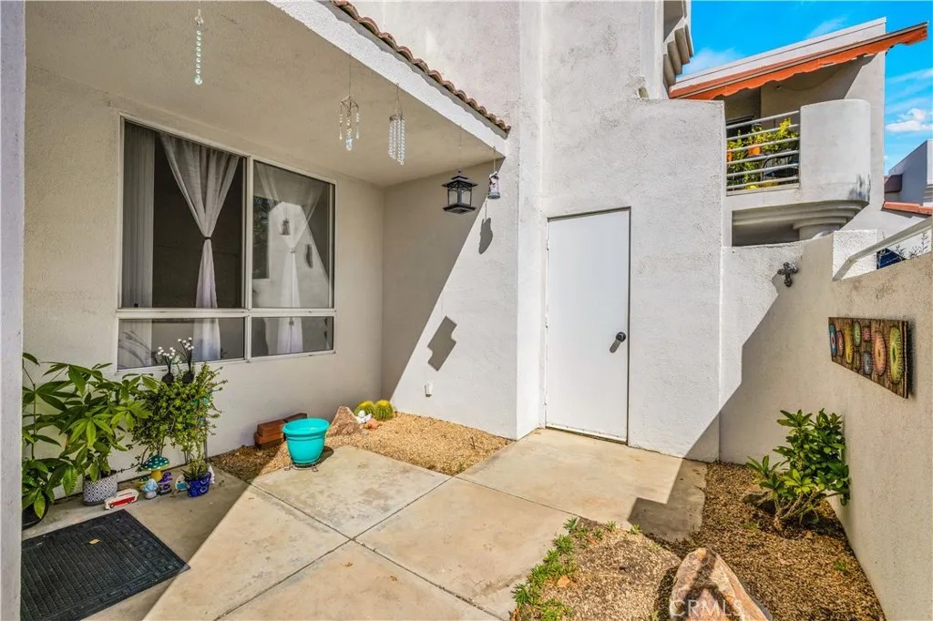 401 S El Cielo Road 35