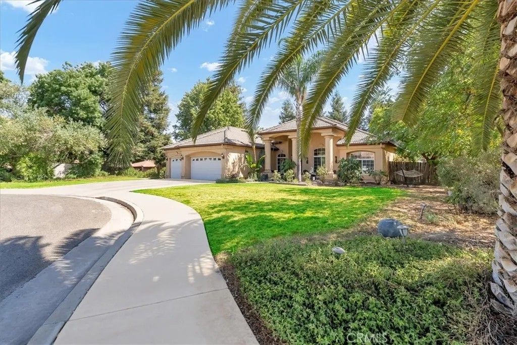 Photo of 1189 E Fairhaven Court, Porterville, CA 93257 (MLS # PI26094818)