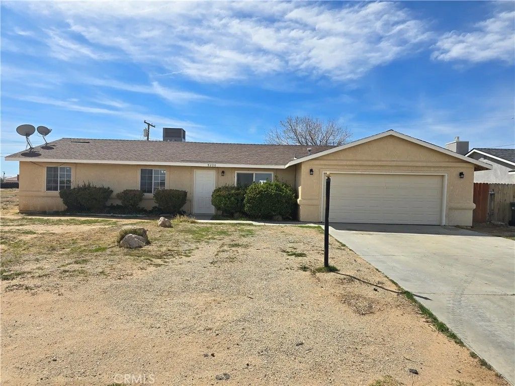 Photo of 9200 Fuchsia Avenue, California City, CA 93505 (MLS # SR26051821)