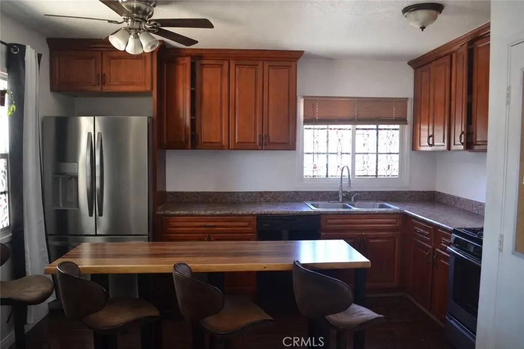 1241 Holly Vista Boulevard