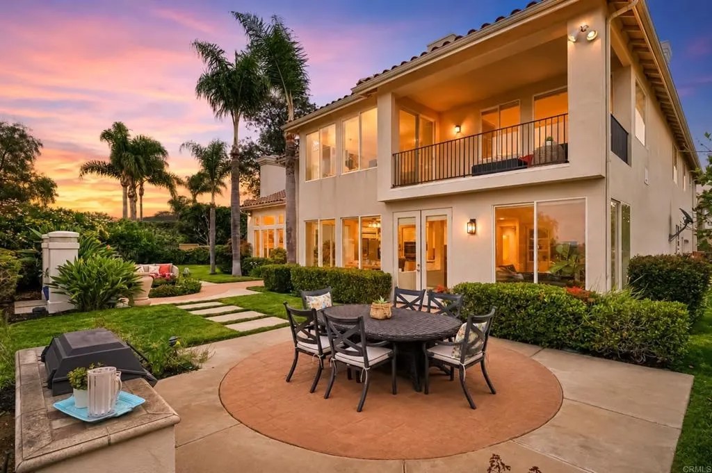6223 Paseo Colina