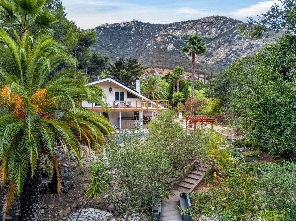 Photo of 9419 Mount Israel RD, Escondido, CA 92029 (MLS # 260024305)