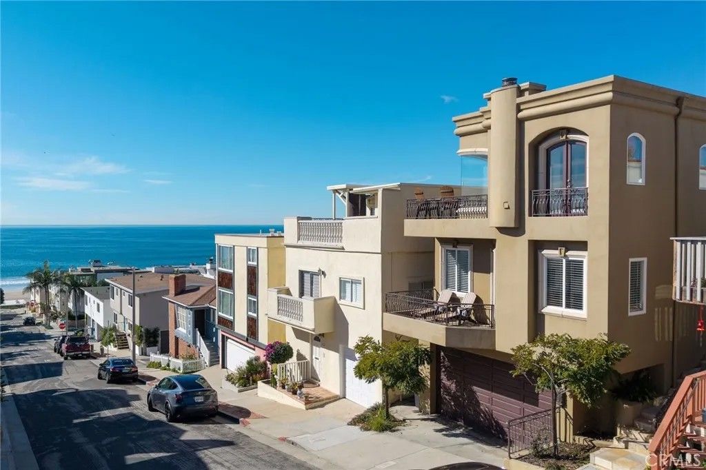 Photo of 229 23rd, Manhattan Beach, CA 90266 (MLS # SB26014169)