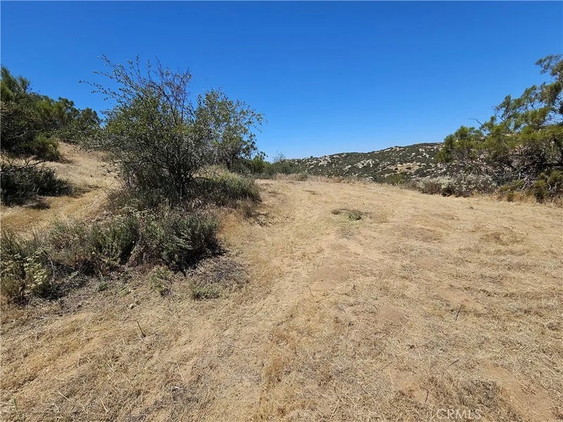 48805 Leaning Rock