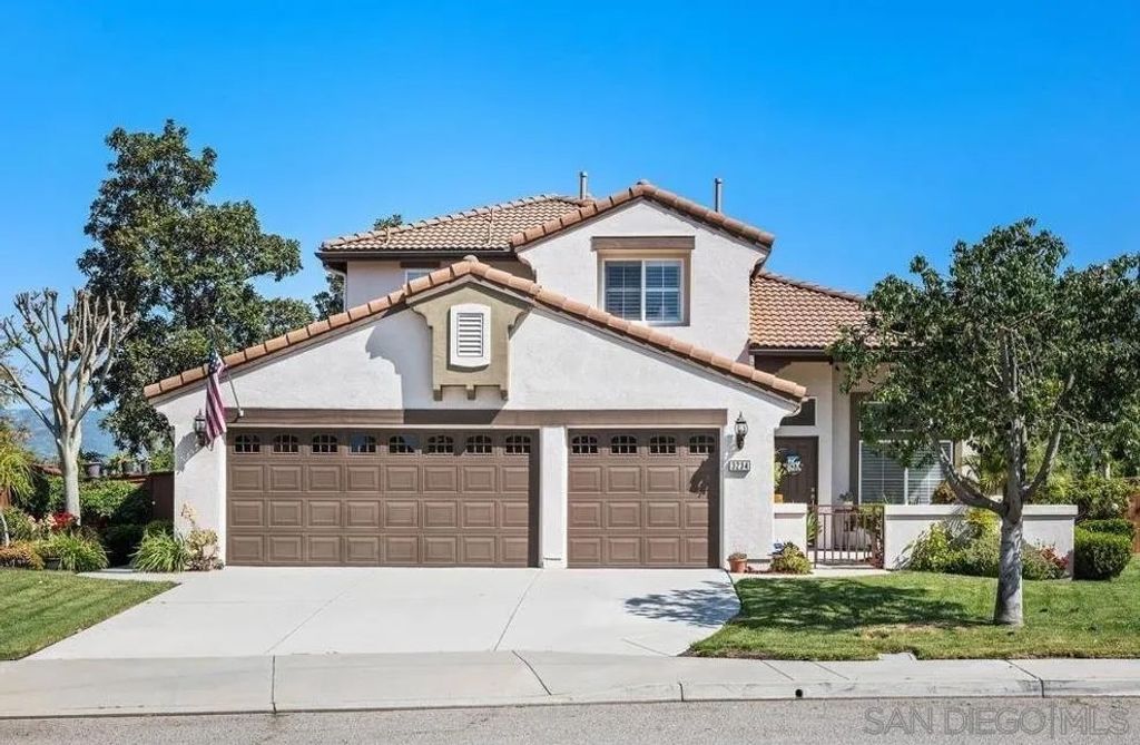 Photo of 3234 Meadow Grass Lane, Escondido, CA 92027 (MLS # 260011631)