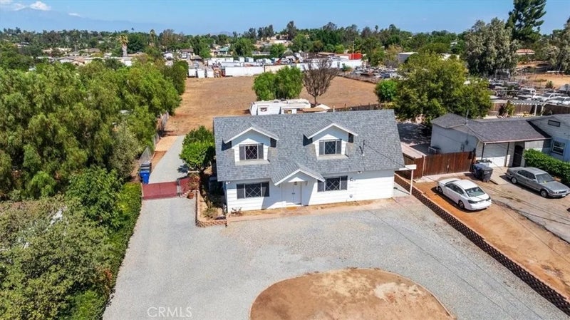 10555 Robinson