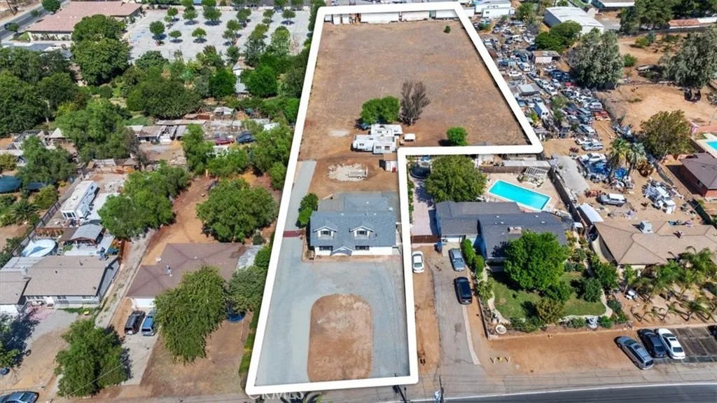 10555 Robinson