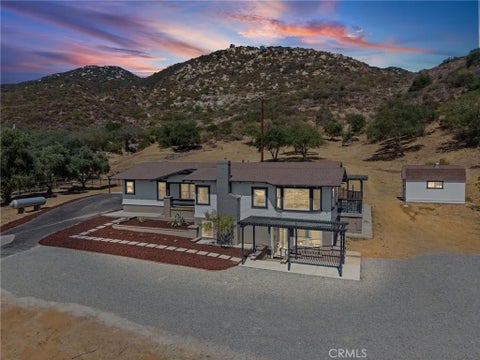 Photo of 3161 Shue PL, Escondido, CA 92027 (MLS # SW26123368)