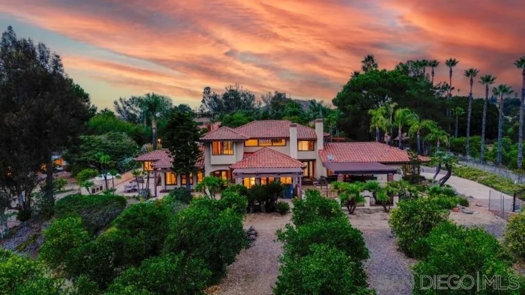 Photo of 3253 Yucca Terrace, Fallbrook, CA 92028 (MLS # 250039564)