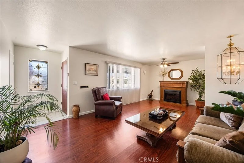 28984 E Worcester