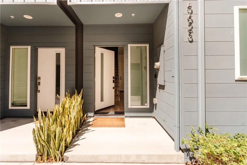5623 N Bella Blanco