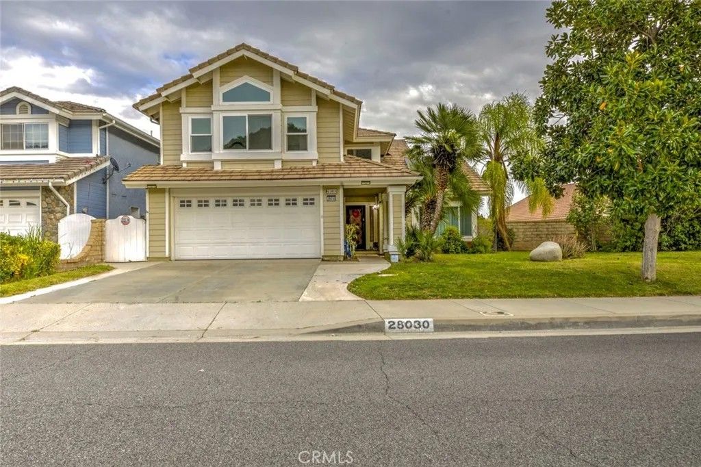 Photo of 28030 Kenton Ln, Saugus, CA 91350 (MLS # GD26019760)