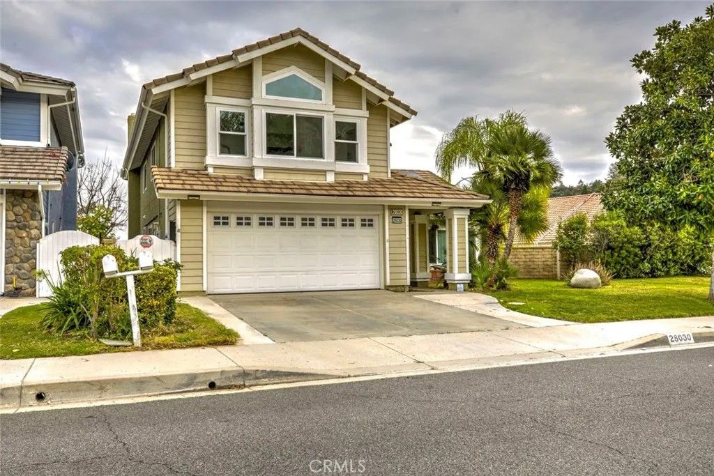 Photo of 28030 Kenton Ln, Saugus, CA 91350 (MLS # GD26019760)