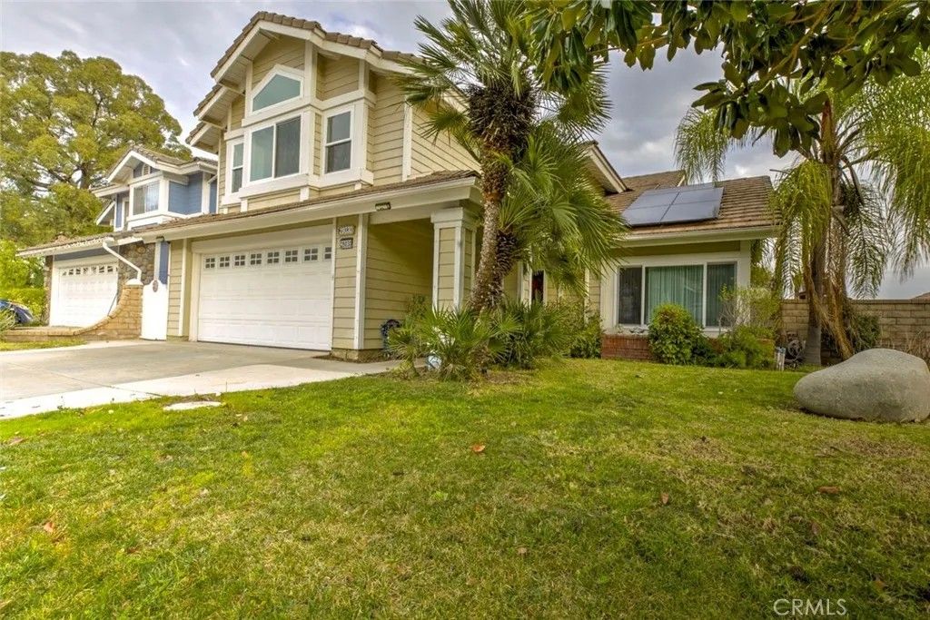 Photo of 28030 Kenton Ln, Saugus, CA 91350 (MLS # GD26019760)