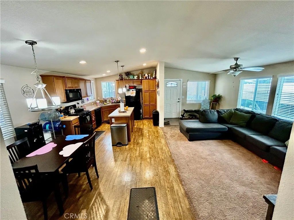 Photo of 675 W Oakland Ave #G2, Hemet, CA 92543 (MLS # SW26079725)