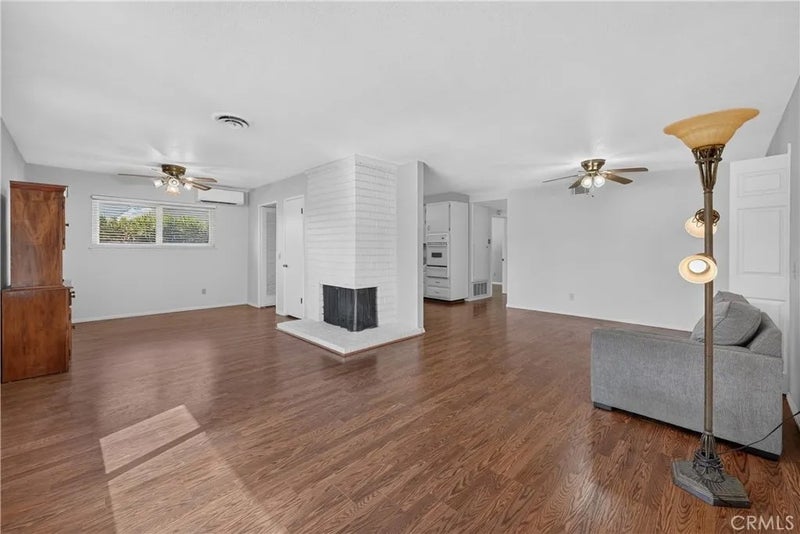 425 Blackpine