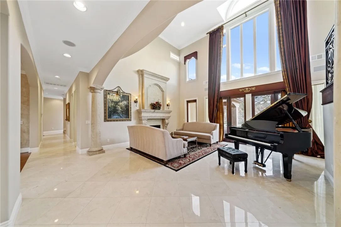 18378 Avenida Bosque