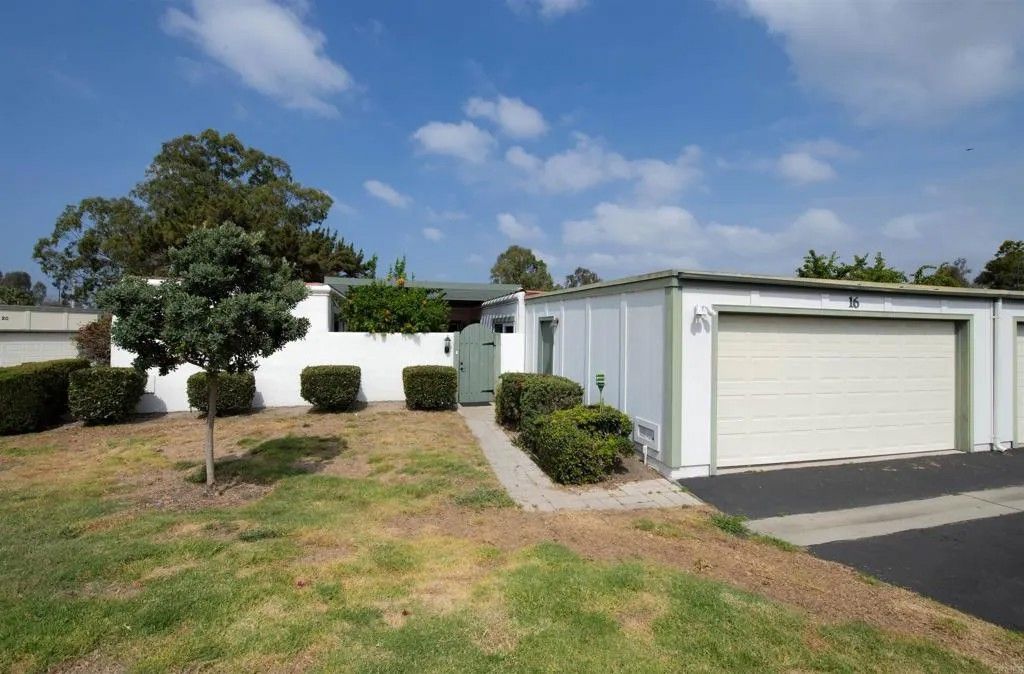Photo of 3621 Vista Campana #16, Oceanside, CA 92057 (MLS # NDP2604650)