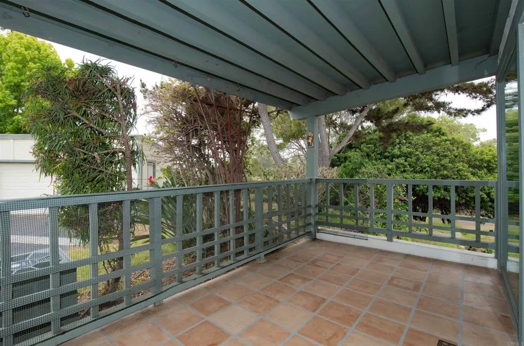 3621 Vista Campana South 16