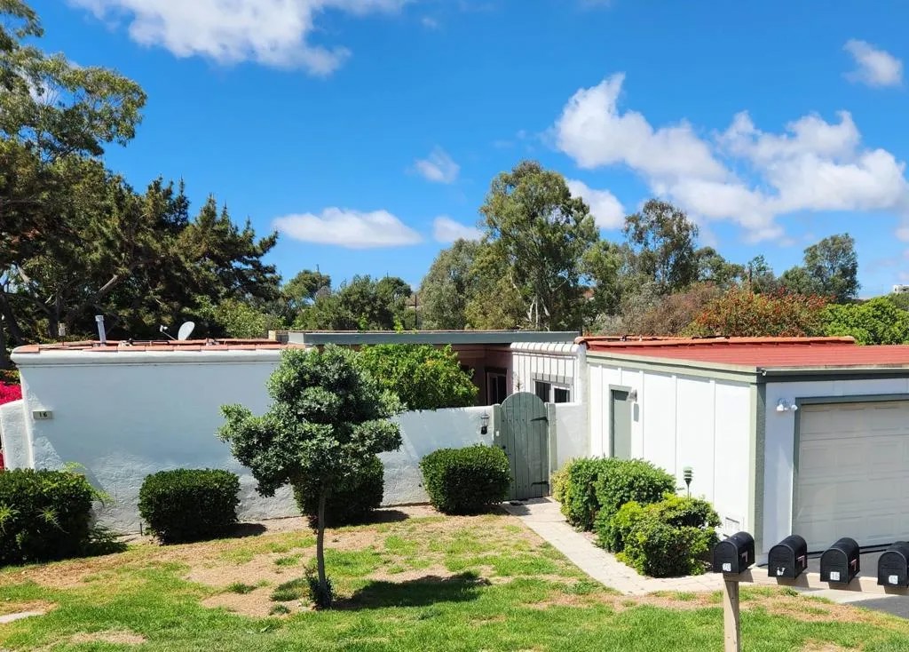 3621 Vista Campana South 16