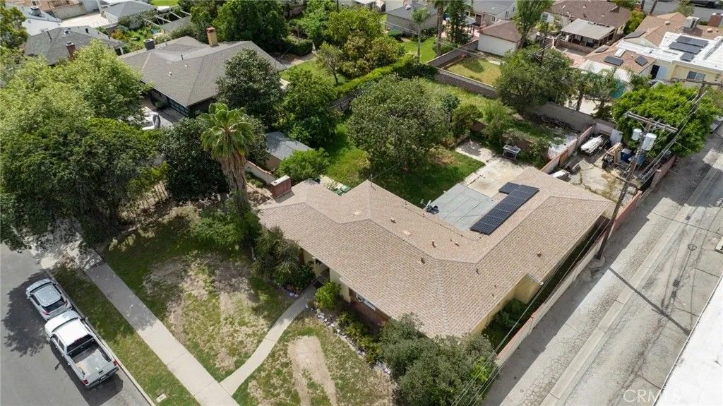 Photo of 6339 Cleon Street, North Hollywood, CA 91606 (MLS # SR26055084)