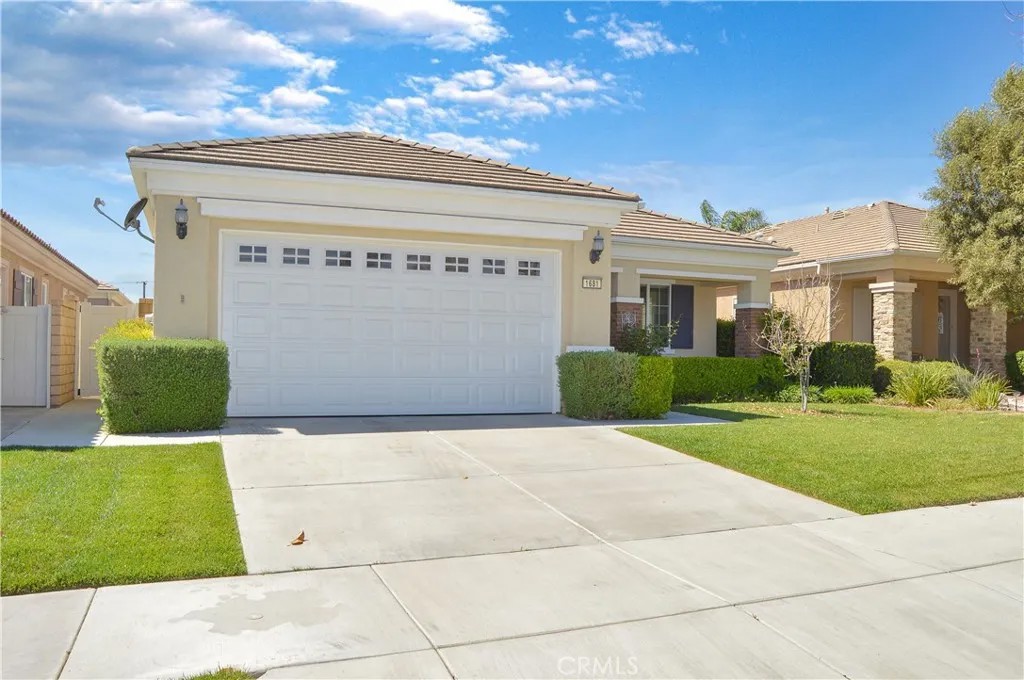 1681 Via Borrego