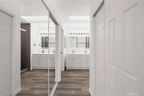 Tiny photo for 40190 Paseo Del Sol, Murrieta, CA 92562 (MLS # OC25270528)