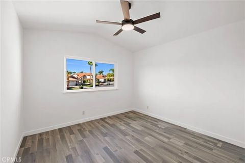 Tiny photo for 40190 Paseo Del Sol, Murrieta, CA 92562 (MLS # OC25270528)