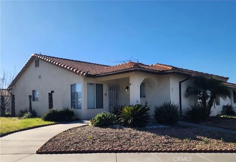 Photo of 591 Palm Ave, San Jacinto, CA 92582 (MLS # SW26033335)