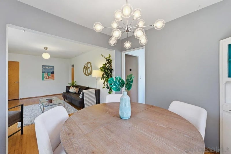 4253 Poplar