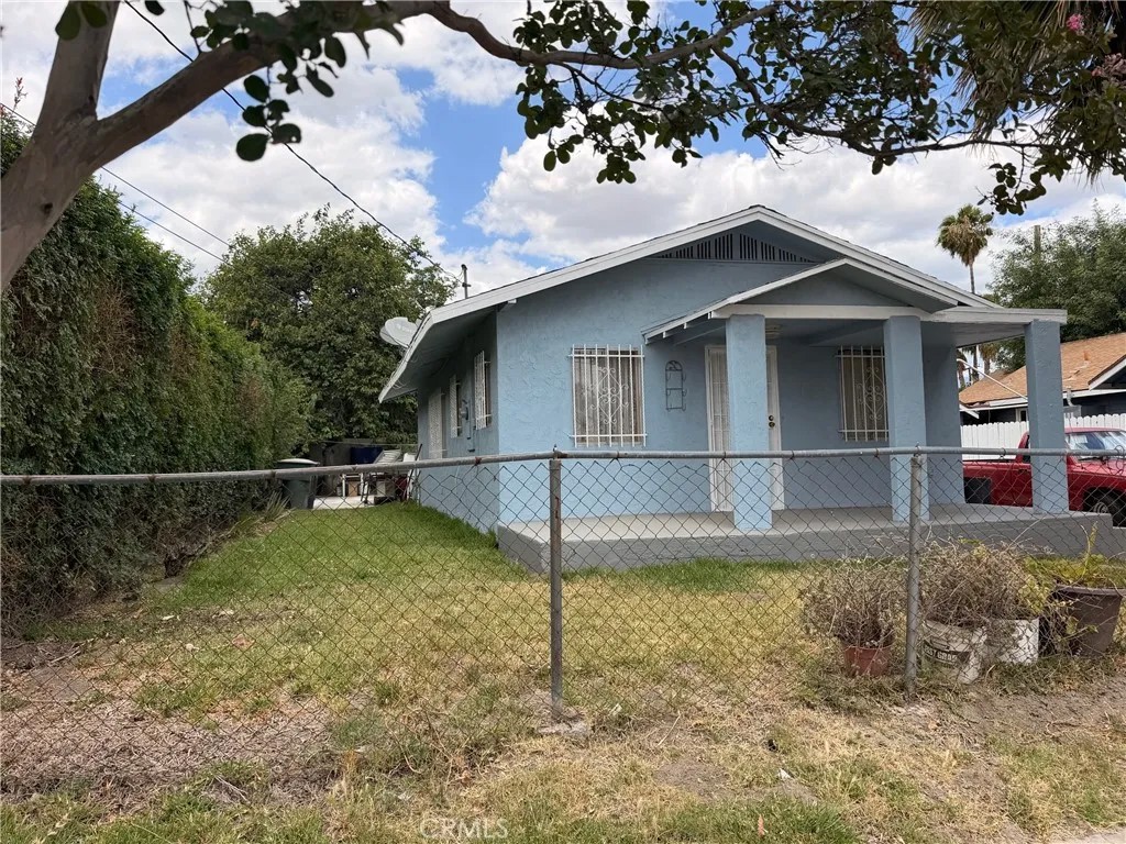 654 W OLIVE