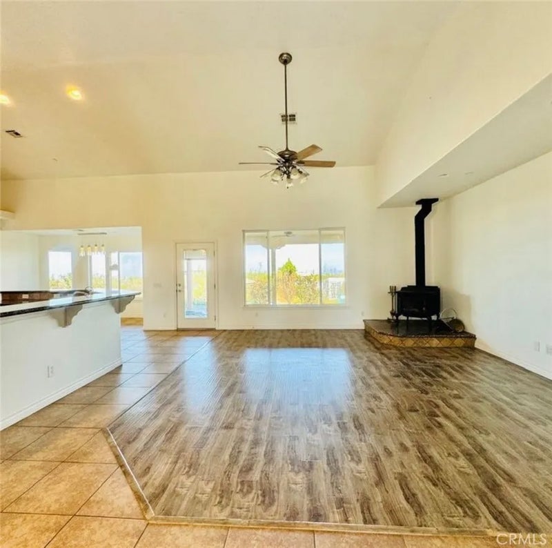 7438 Woodcliff