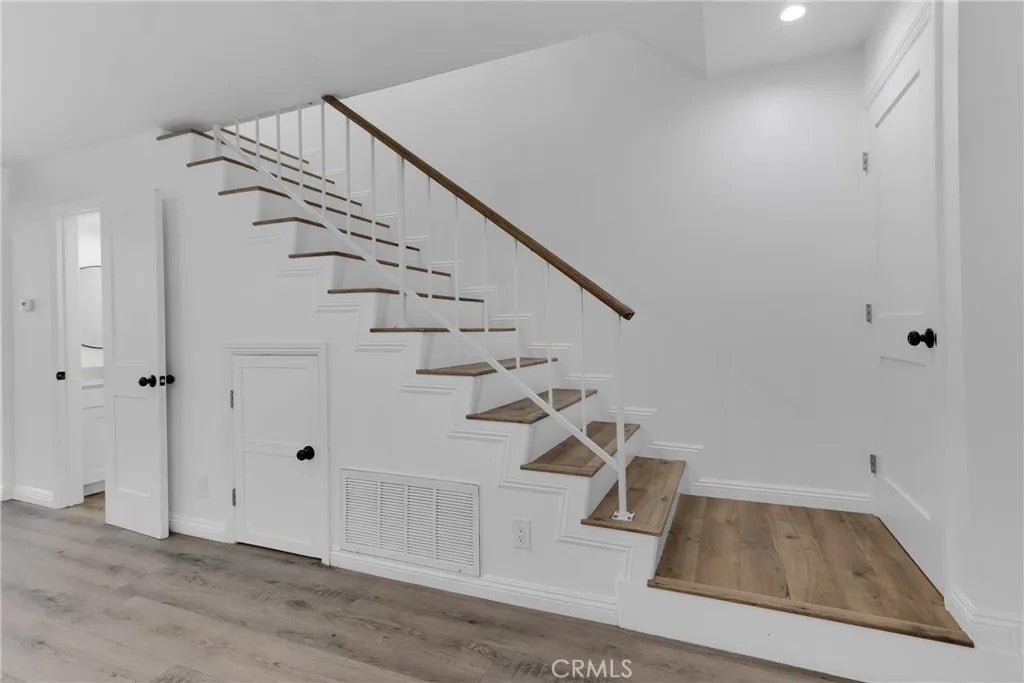 9555 Sepulveda 5