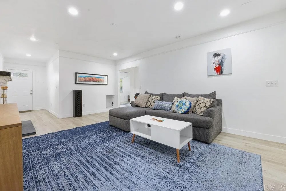 4259 Maryland Street