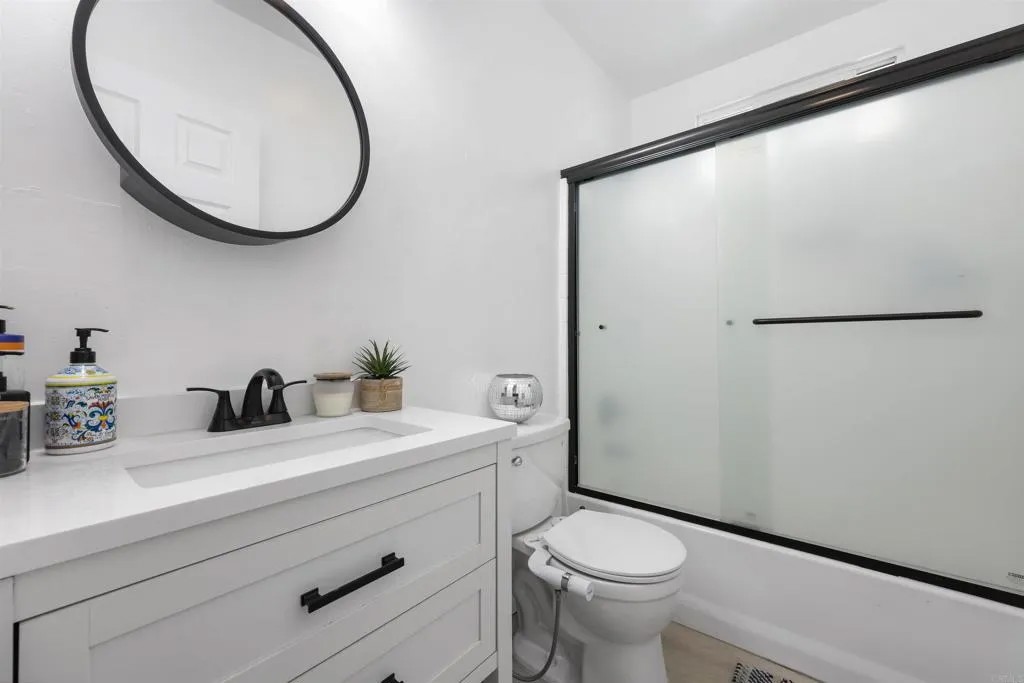 4259 Maryland Street