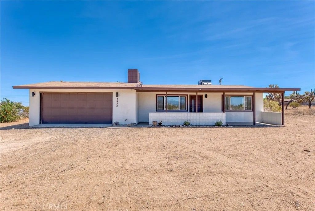 Photo of 7433 Sage Ave, Yucca Valley, CA 92284 (MLS # JT26077668)