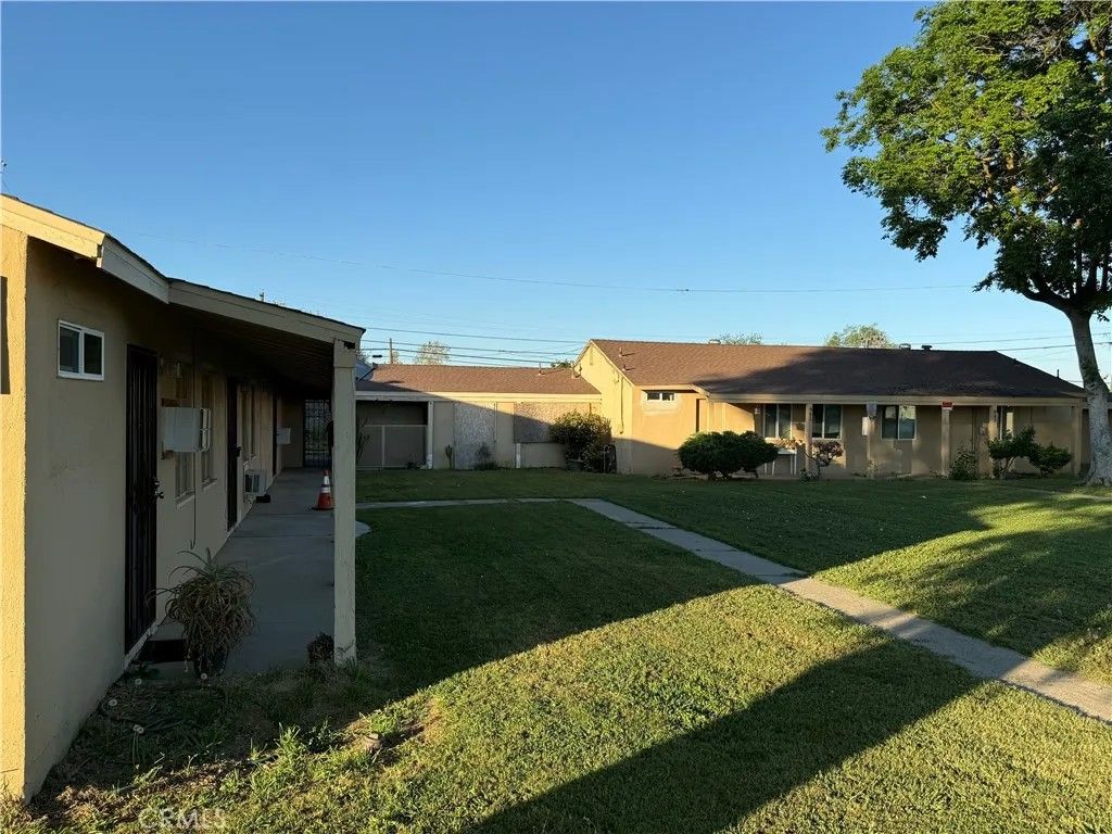 Photo of 941 Barney St, Merced, CA 95340 (MLS # MC26059718)