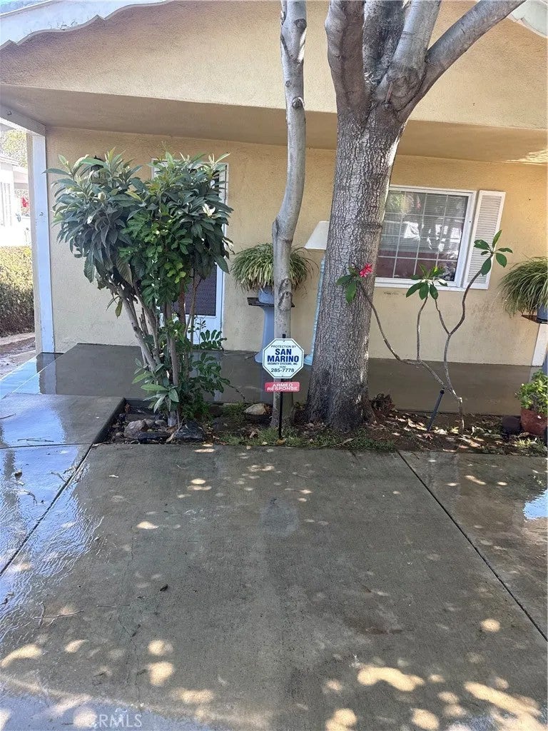 4445 Mont Eagle