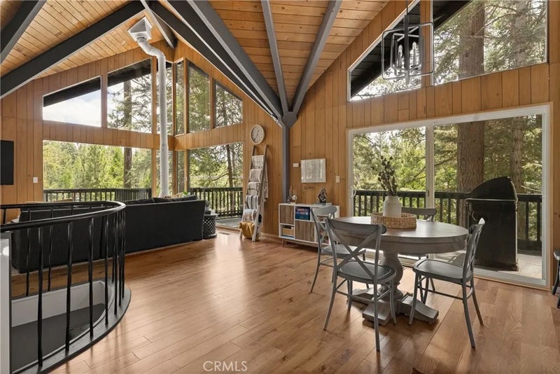 476 Annandale