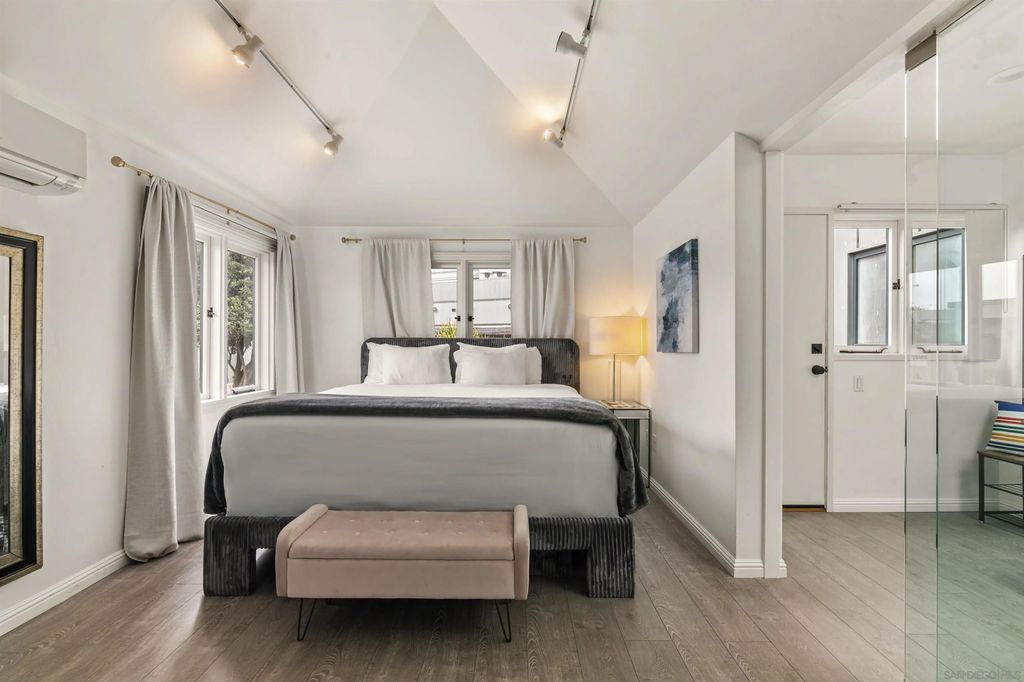 Photo of 1264.5 Prospect Street, La Jolla, CA 92037 (MLS # 260008721)