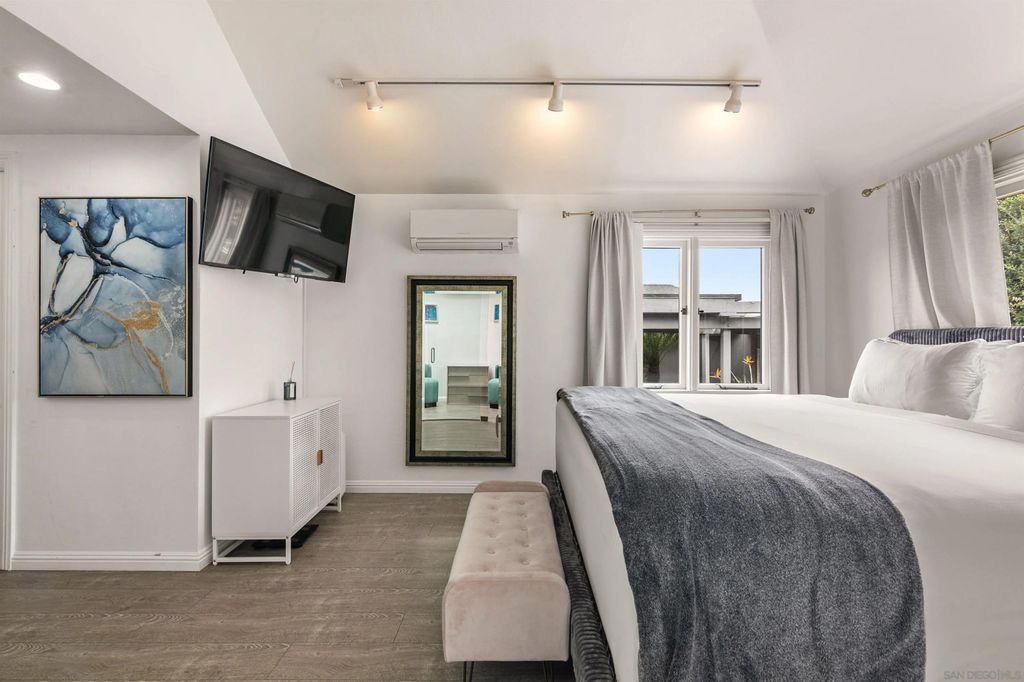 Photo of 1264.5 Prospect Street, La Jolla, CA 92037 (MLS # 260008721)