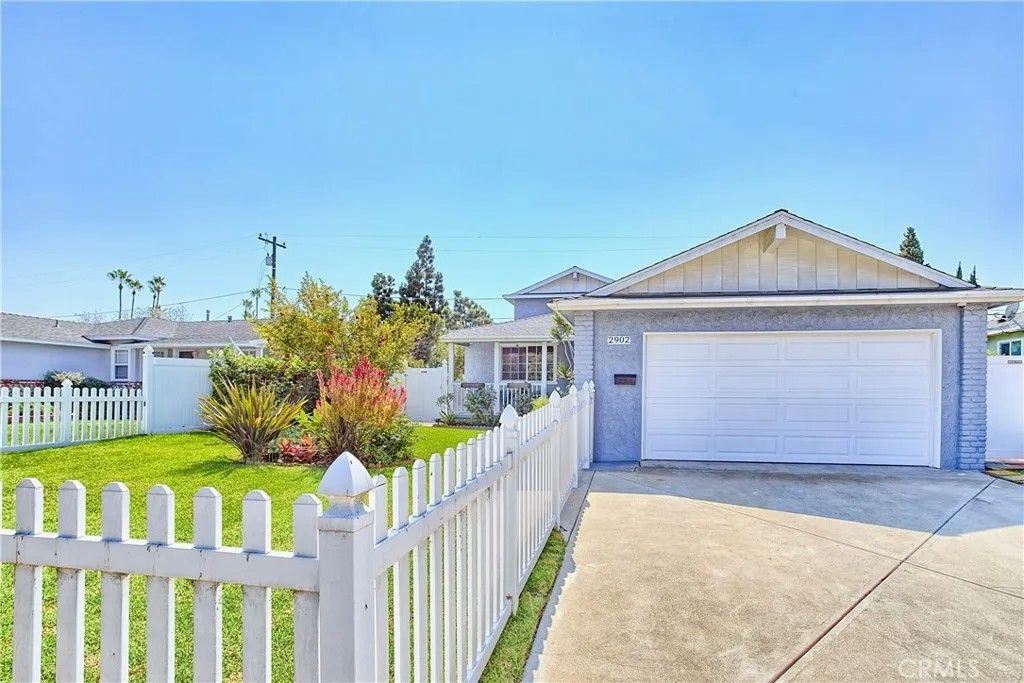 Photo of 2902 Spreckels Court, Redondo Beach, CA 90278 (MLS # SB25277870)