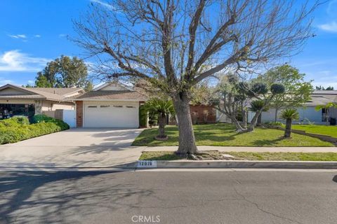 Photo of 17078 Minnehaha Street, Granada Hills, CA 91344 (MLS # SR26054279)