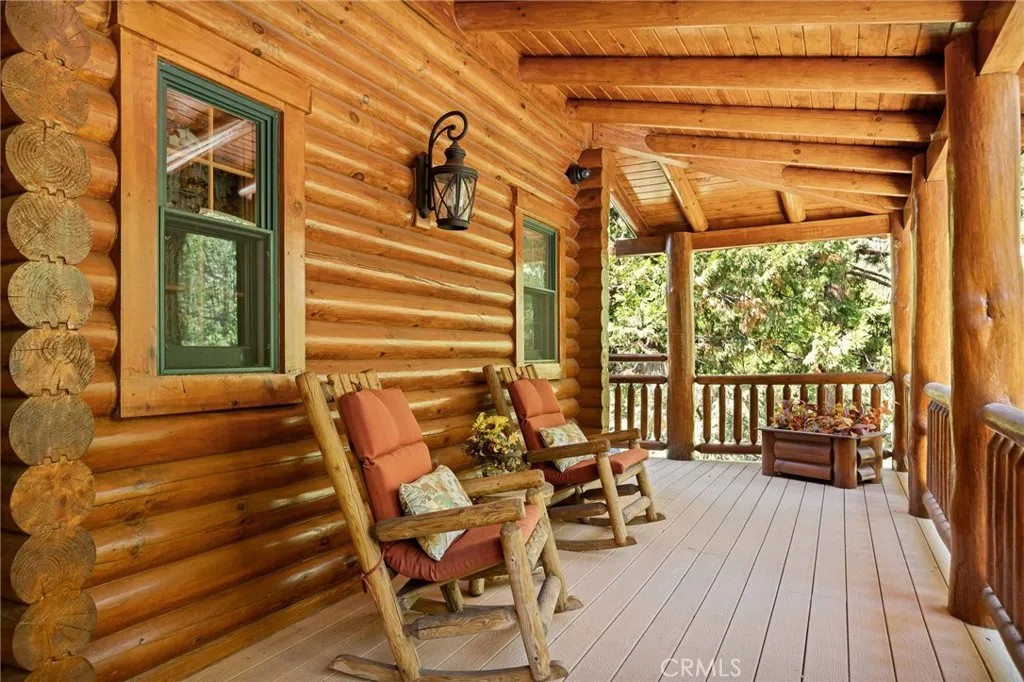 27492 Cedarwood Court