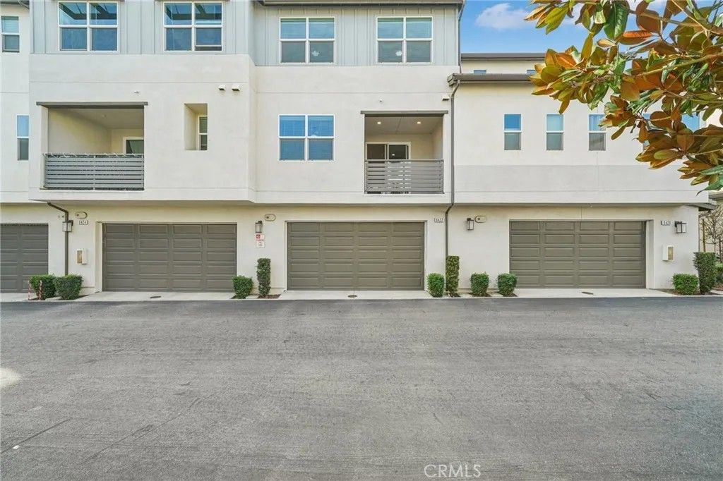 Photo of 9422 Shade Pl, Rancho Cucamonga, CA 91730 (MLS # DW26008100)