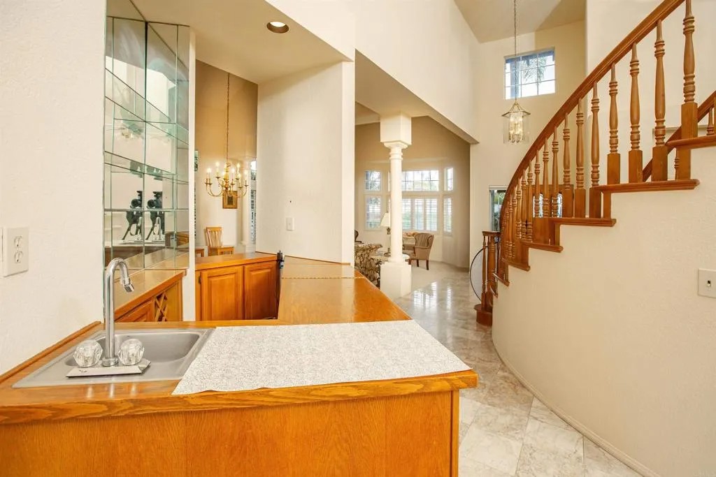 1931 Bordeaux Terrace