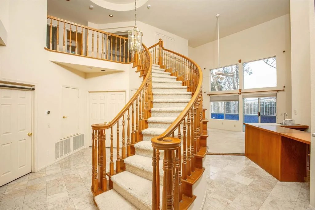 1931 Bordeaux Terrace